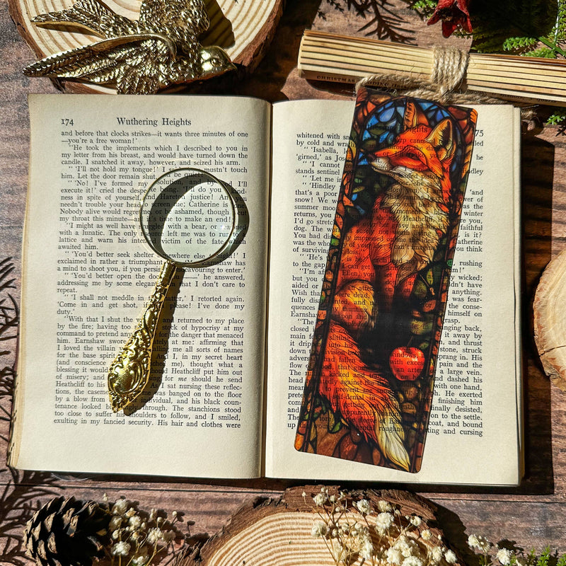 Marque-page vitrail – Renard rouge en forêt – Collection Sonnet & Fable