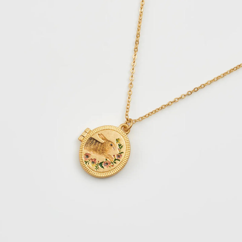 Collier Fable England – Médaillon Lapin fleuri en plaqué or