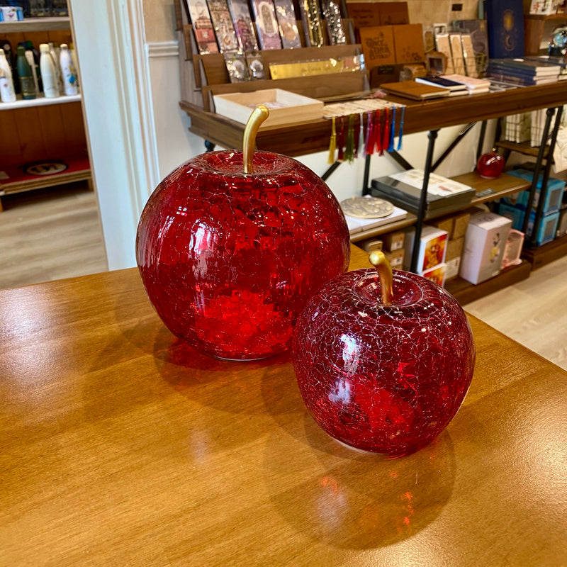 pommes rouges en verre
