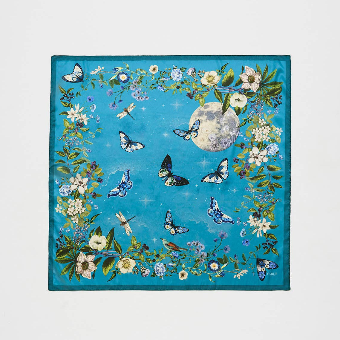 Foulard carré Midnight Garden – Papillons, fleurs et lune – Fable England