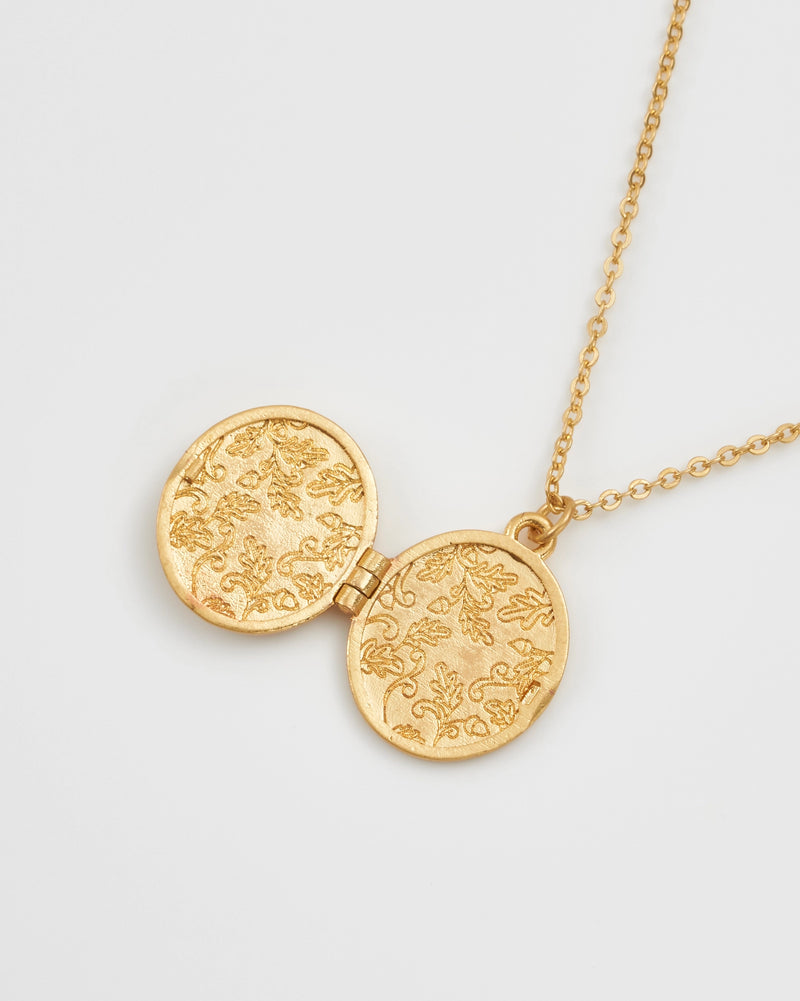 Collier Fable England – Médaillon Renard et Feuillage en plaqué or