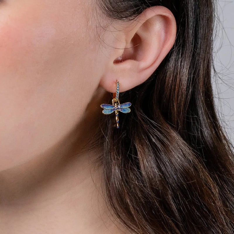 Boucles d’oreilles Fable England – Libellule bleue en émail et plaqué or