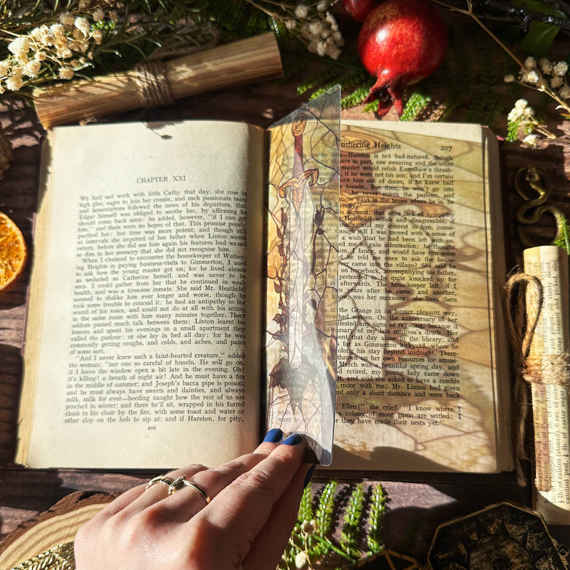 Marque-page vitrail  – Épée légendaire Excalibur – Collection Sonnet & Fable