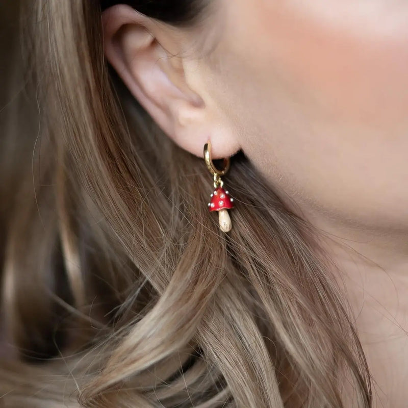 Boucles d’oreilles Fable England – Champignons rouges émaillés en plaqué or