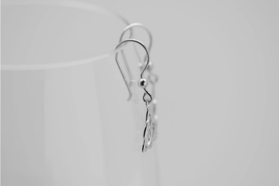 Boucles d’Oreilles Triquetra en Argent 925 Rhodié