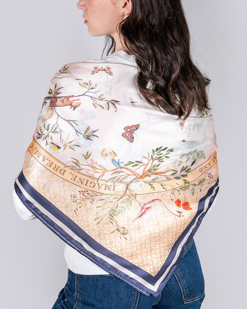 Foulard Fable England – Motifs du Pays des Merveilles de Alice