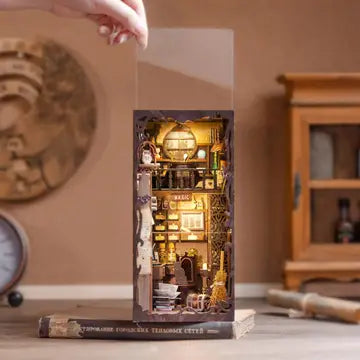 Book Nook Pharmacie magique – Serre-livre à assembler avec LED