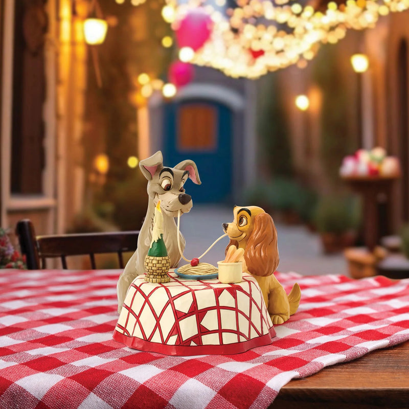 Figurine Disney Traditions La Belle et le Clochard – Dîner spaghetti – Jim Shore