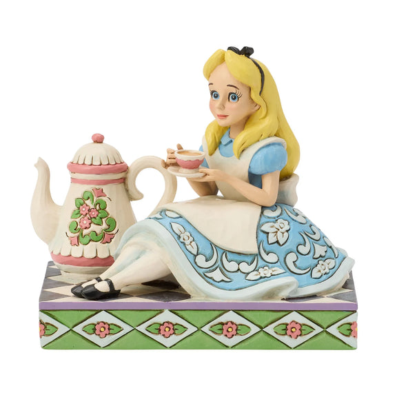 Figurine Disney Traditions Jim Shore, Alice au Pays des Merveilles à l'heure du thé