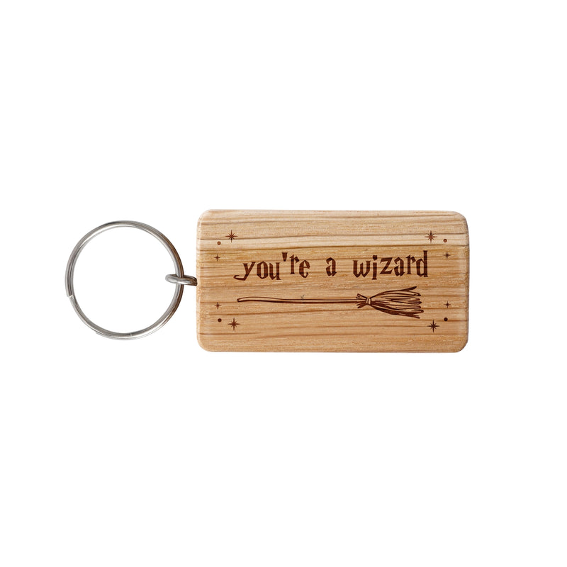 Porte-clés en bois gravé – “You’re a Wizard”