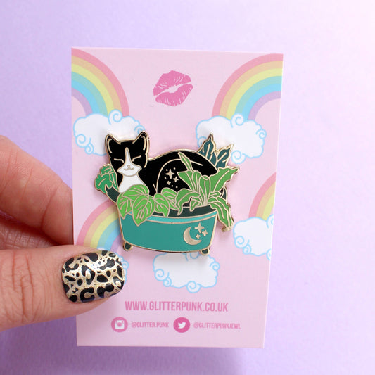 Pin’s Chat Noir dans un pot de Plantes