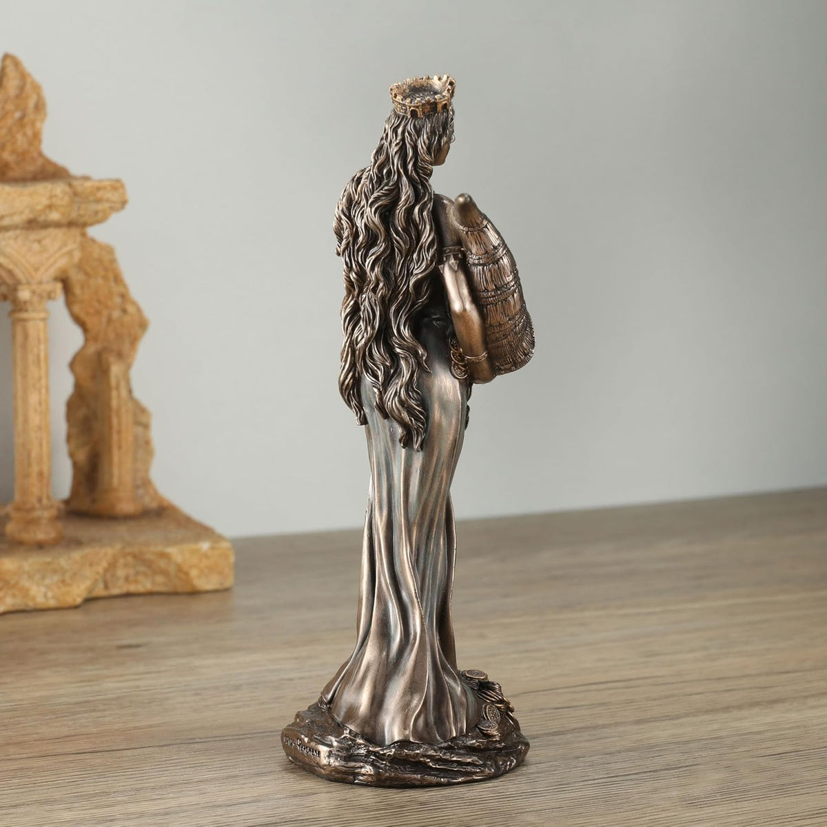 Figurine Déesse Fortuna – Veronese Design - 15 cm