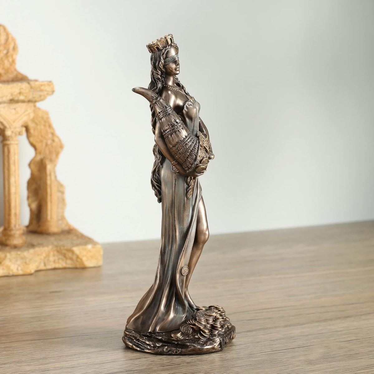 Figurine Déesse Fortuna – Veronese Design - 15 cm