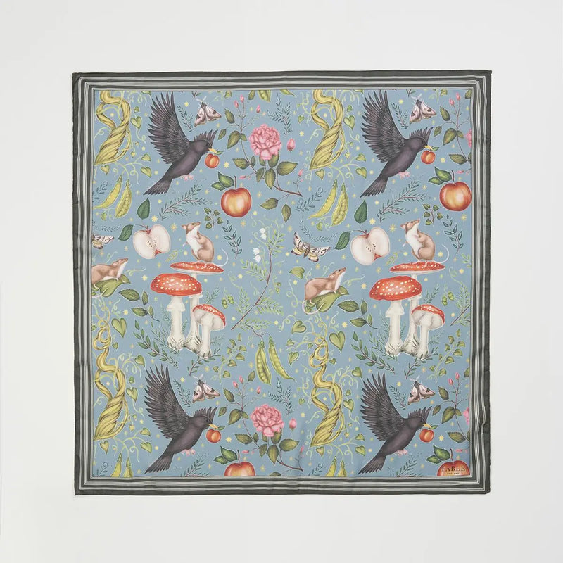 Foulard Fable England – Motif "Into the Woods" de Catherine Rowe
