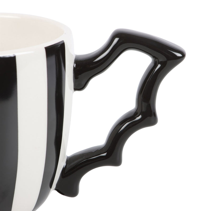 Tasse Rayée Noire et Blanche Aile de Chauve-Souris – Collection Mysterious & Spooky