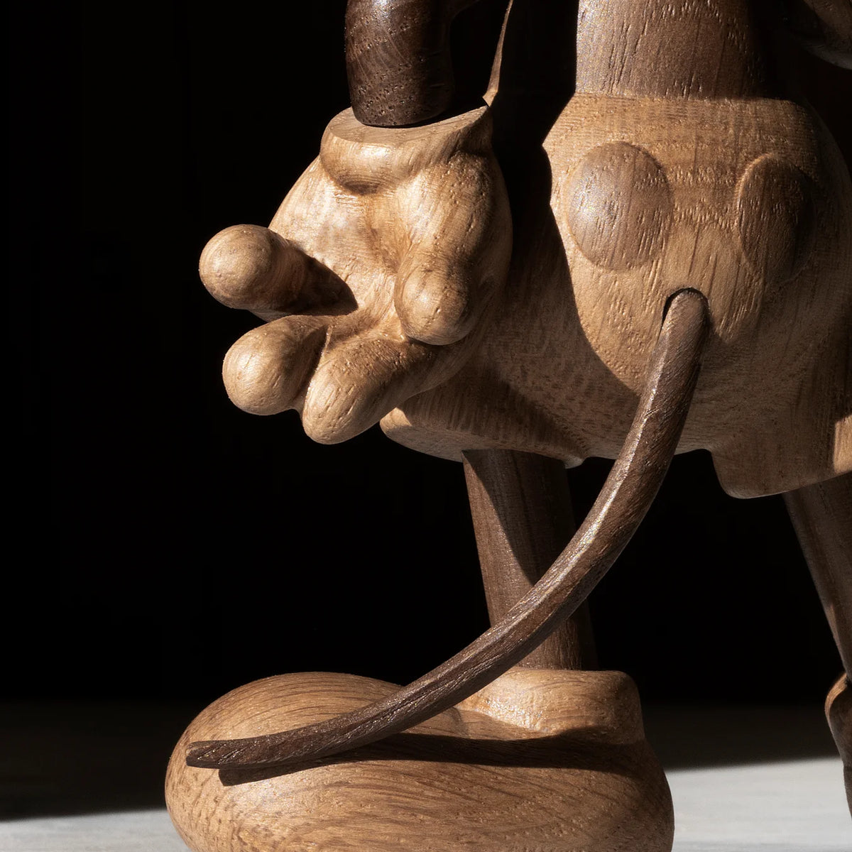 Figurine Mickey en bois - Boyhood