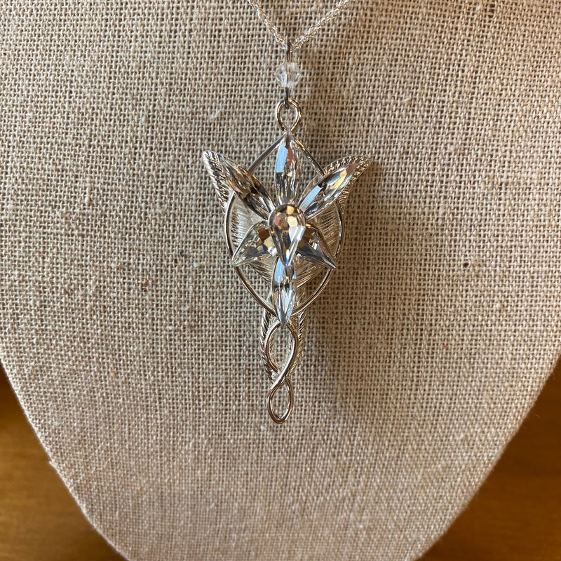Pendentif Étoile du Soir d’Arwen – Réplique Seigneur des Anneaux