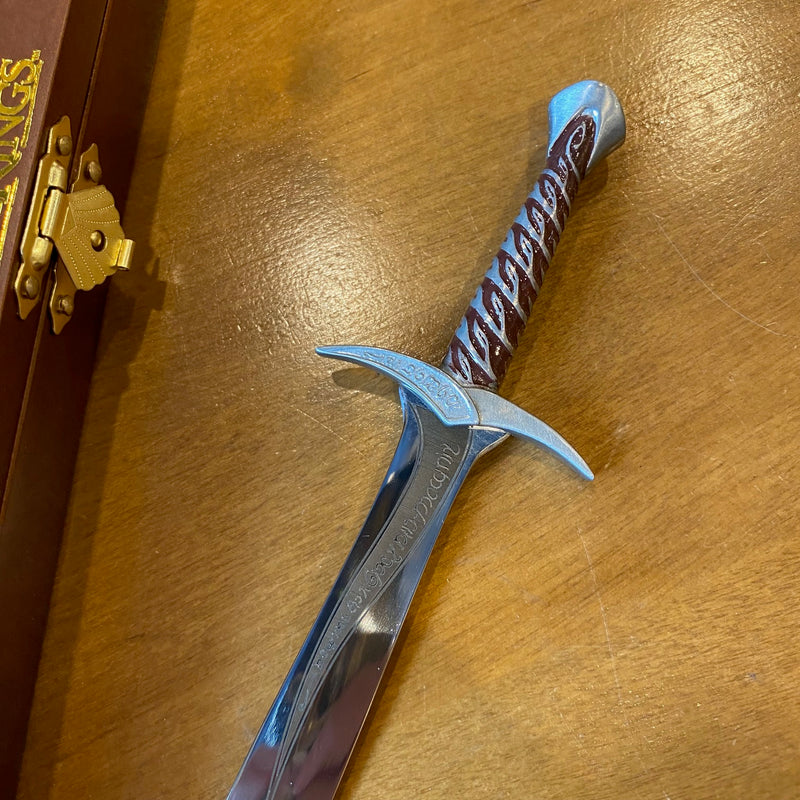 Ouvre-lettres Le Seigneur des Anneaux – Dard, l’épée de Frodon – boîte vitrée