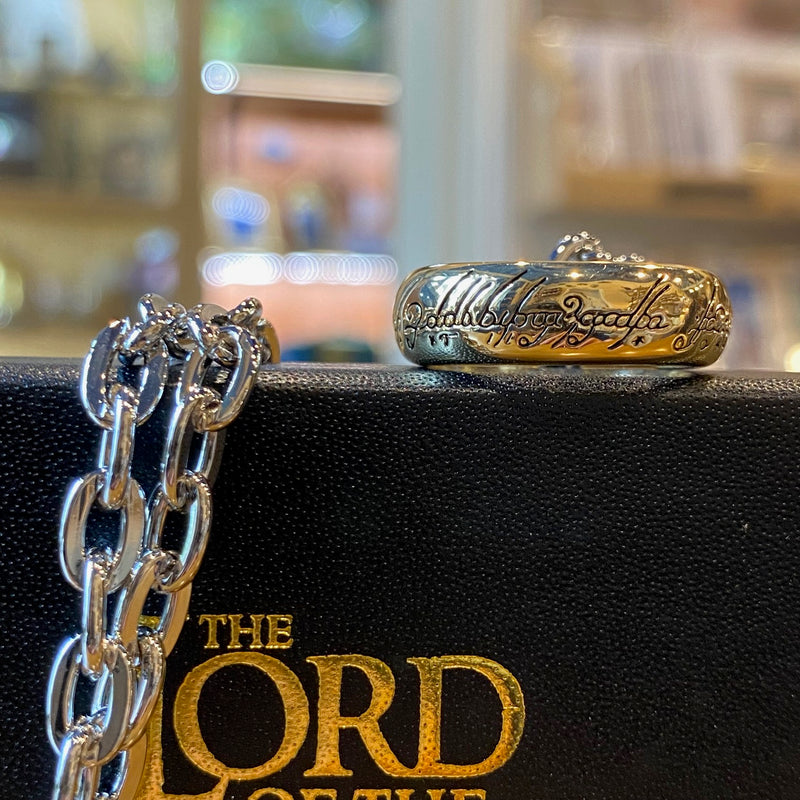 Collier Le Seigneur des Anneaux – Réplique officielle de l’Anneau Unique – Noble Collection