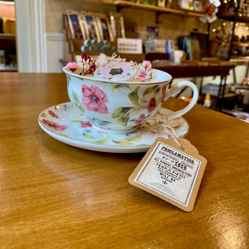 Bougie exclusive – Inspiration Professeur Ombrage - Parfum SAPIN