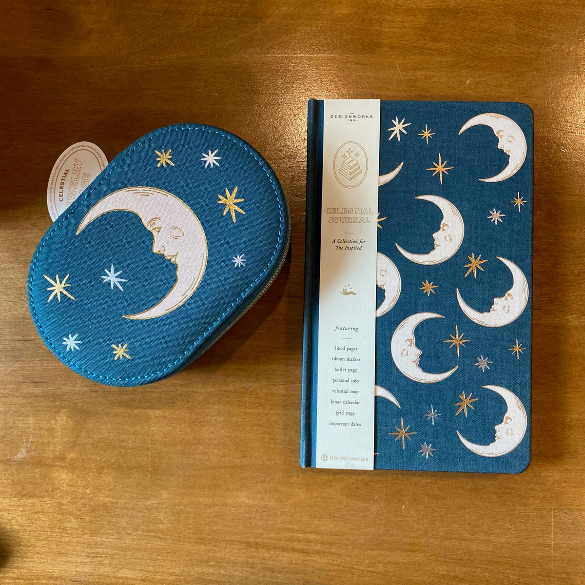 Carnet Relié Designworks Ink – Thème Lune & Étoiles