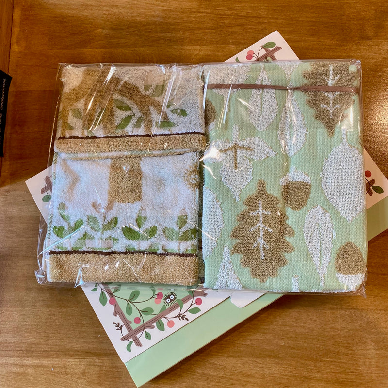 Coffret Cadeau Serviettes Totoro Automne – Studio Ghibli – 2 tailles