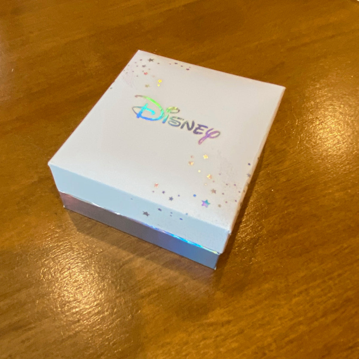 Boucles d’Oreilles Disney Stitch Bleues en Argent Massif – Demi-Créoles Émaillées