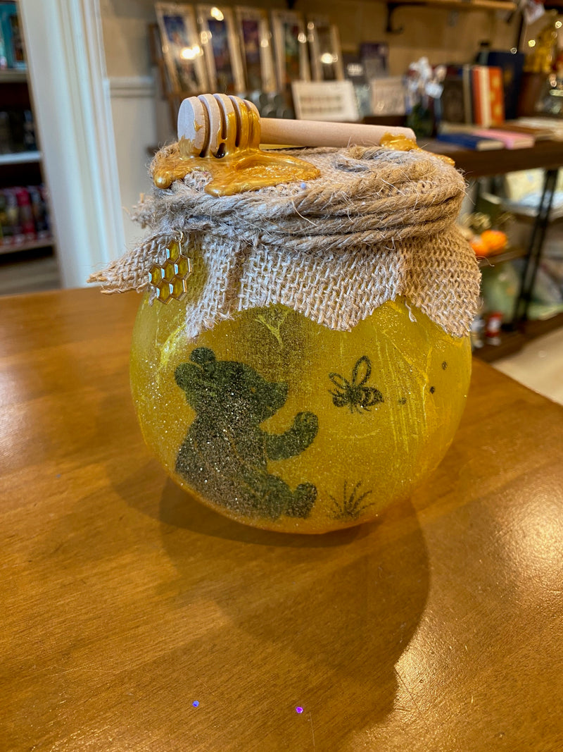 Lanterne artisanale en verre – Inspirée de Winnie et son pot de miel