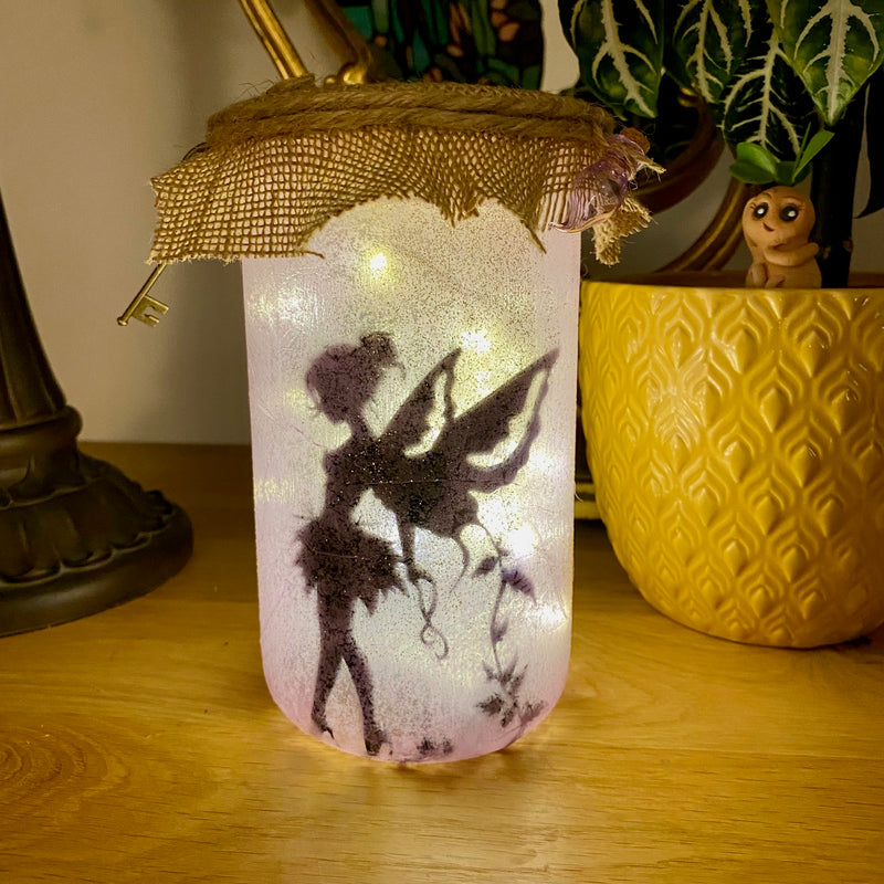 Lanterne artisanale - Fée rose - Fiole parme et clef florale