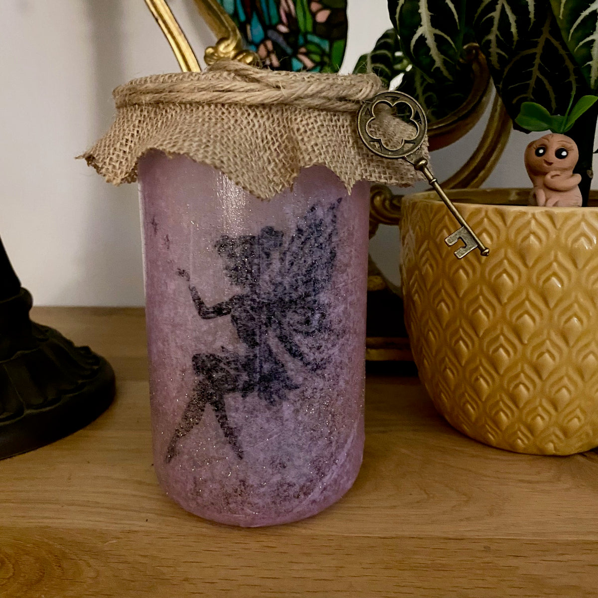 Lanterne artisanale - Fée rose - Fiole parme et clef florale