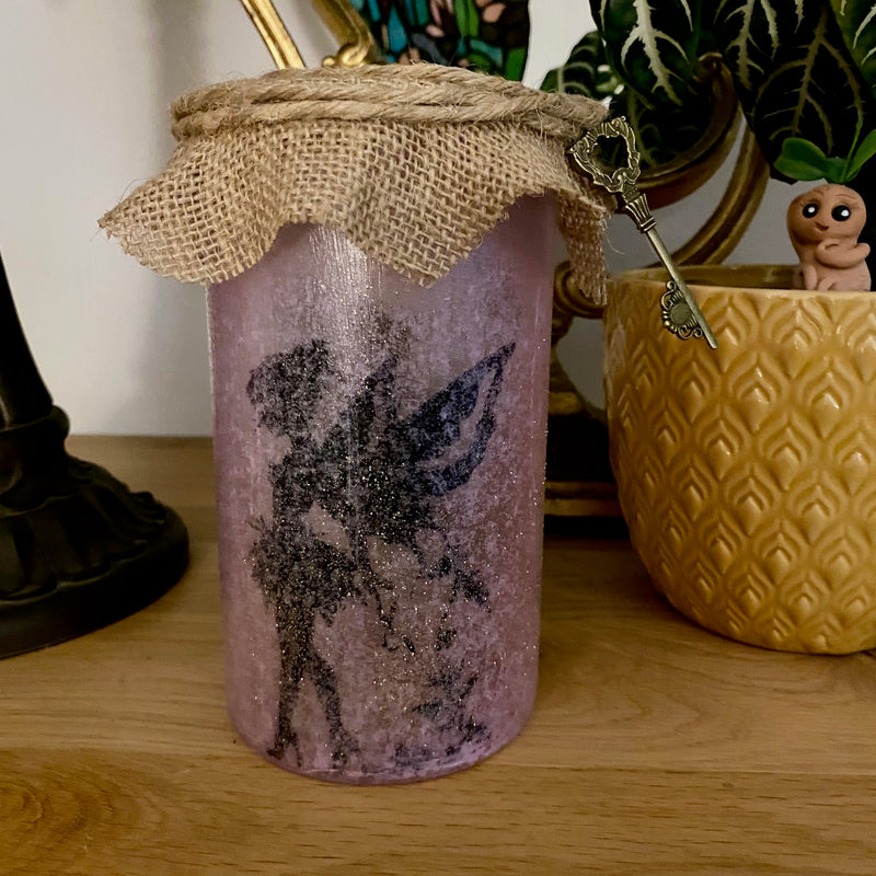 Lanterne artisanale - Fée rose - Fiole rose et clef à l'ancienne