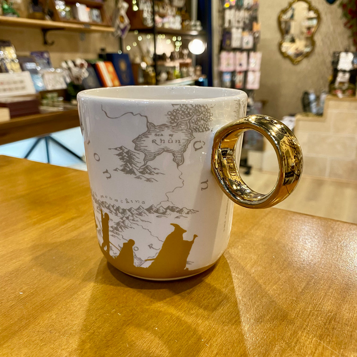 Mug Le Seigneur des Anneaux – La Communauté de l’Anneau – Anse 3D Anneau Unique