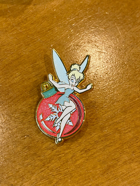 Pin's SURPRISE - Fée Clochette Noël - Disney Loungefly