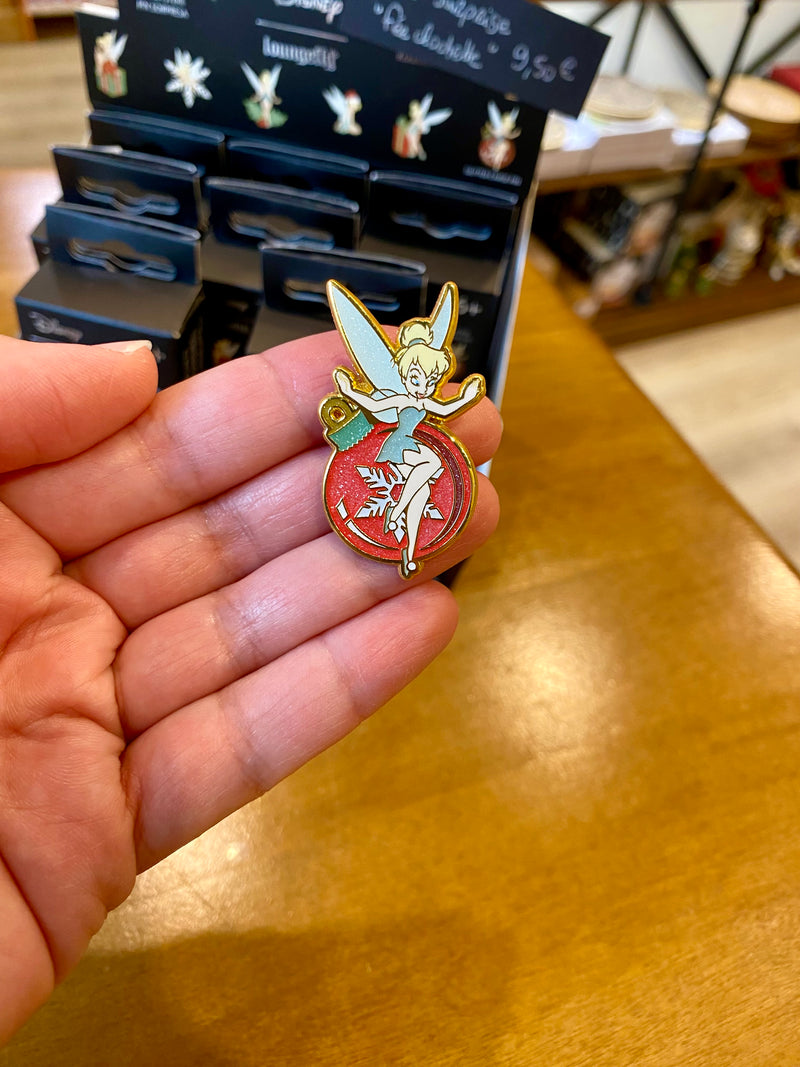 Pin's SURPRISE - Fée Clochette Noël - Disney Loungefly