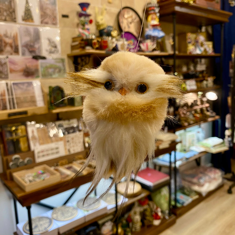 Chouette décorative duveteuse à suspendre – Couleurs naturelles