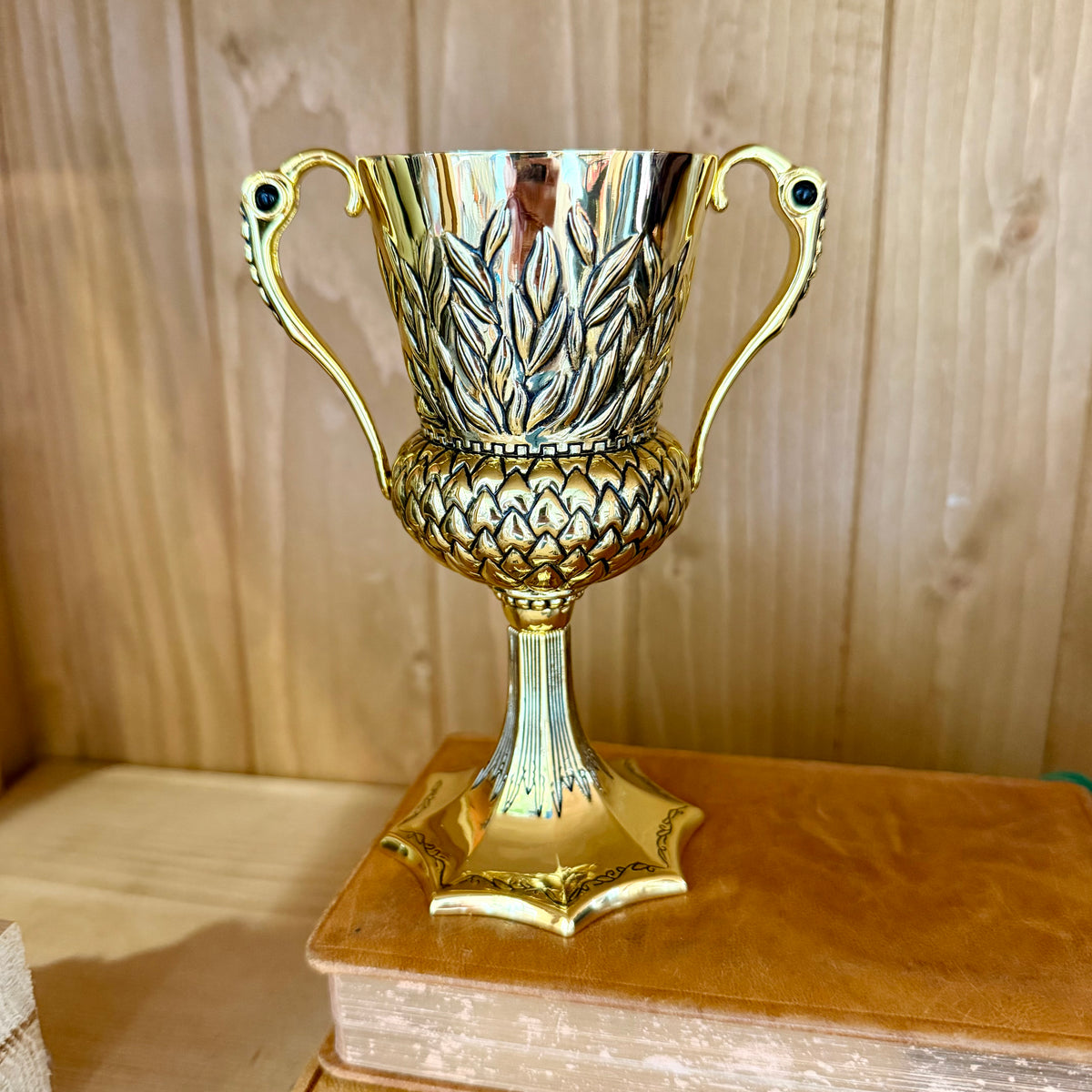 Coupe de Helga Poufsouffle – Réplique Officielle Harry Potter – Horcruxe de Voldemort – Noble Collection