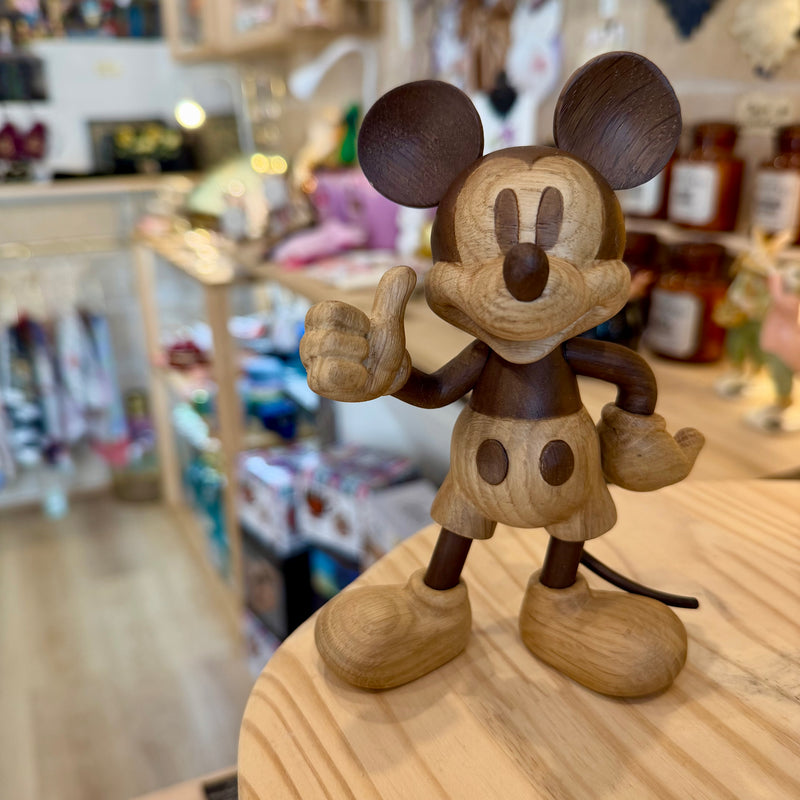 Figurine Mickey en bois - Boyhood