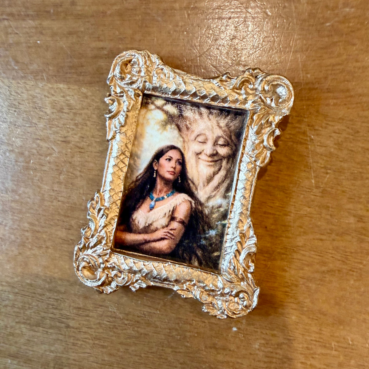 ARTISANAT Magnet cadre Pocahontas - Le Cerf aux Bois Dorés