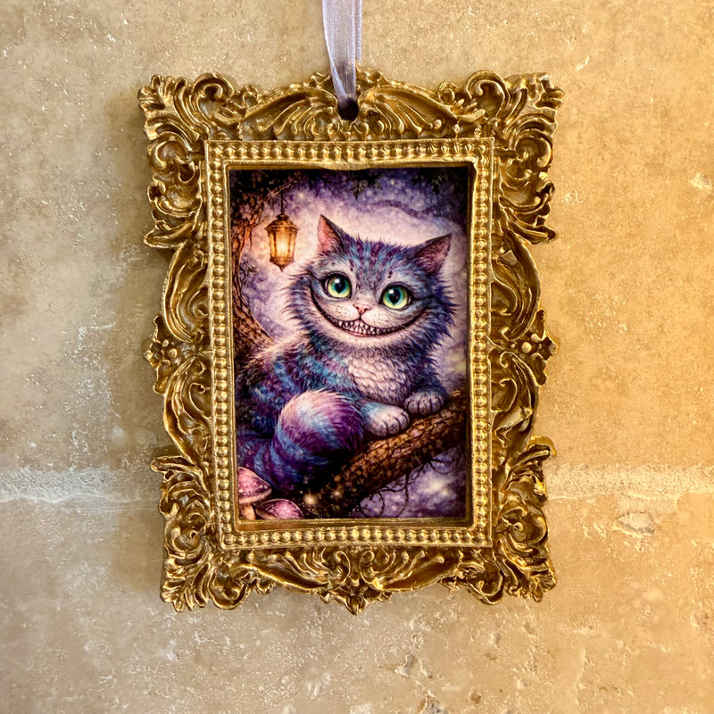 ARTISANAT Cadre suspendu Chat du Cheshire – Le Cerf aux Bois Dorés