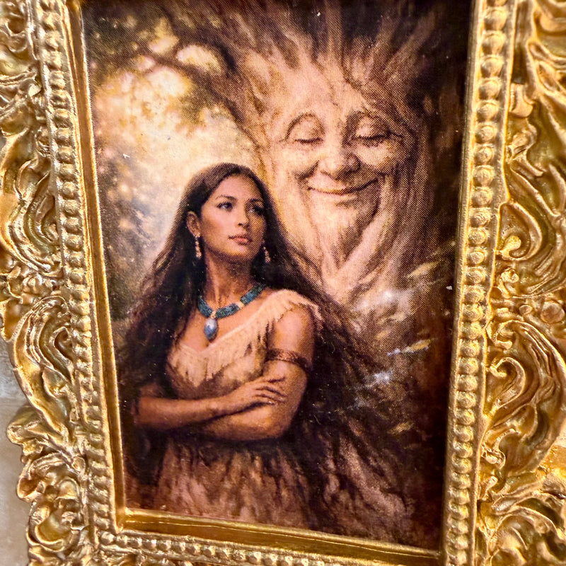 ARTISANAT Cadre suspendu Pocahontas – Le Cerf aux Bois Dorés