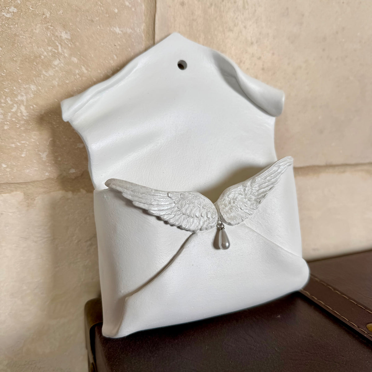 ARTISANAT Enveloppe murale Ailes d’ange – Le Cerf aux Bois Dorés