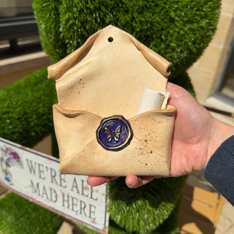 ARTISANAT Enveloppe murale Sceau papillon – Pièce unique – Le Cerf aux Bois Dorés