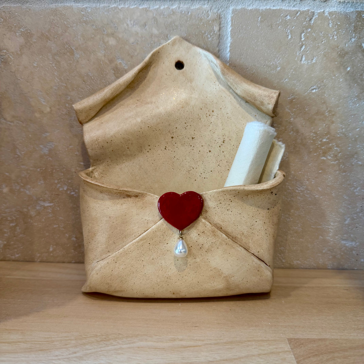 ARTISANAT Enveloppe murale Coeur et perle – Pièce unique – Le Cerf aux Bois Dorés