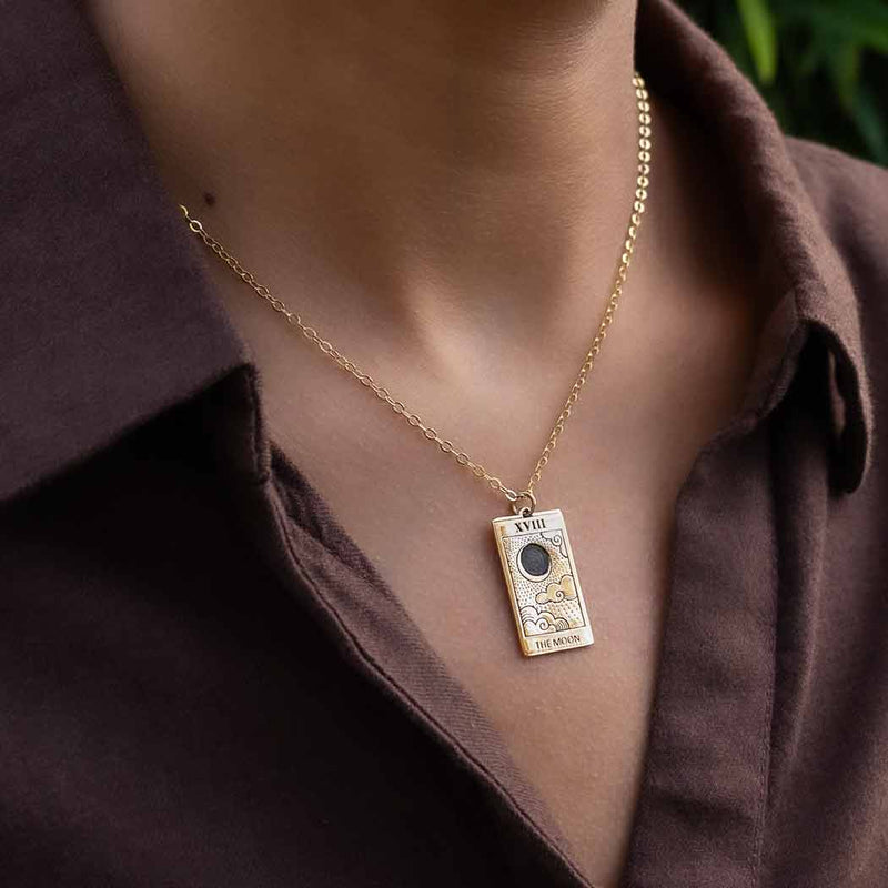 Collier Pendentif Tarot La Lune – Plaqué or