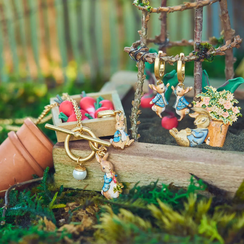 Boucles d’oreilles Fable England – Peter Rabbit en émail peint à la main