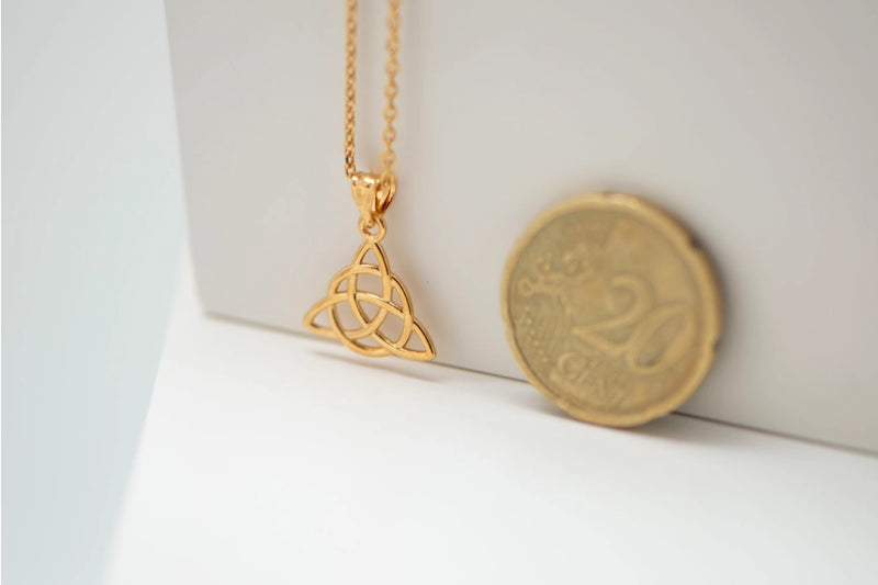 Collier Triquetra plaqué or – Symbole celtique