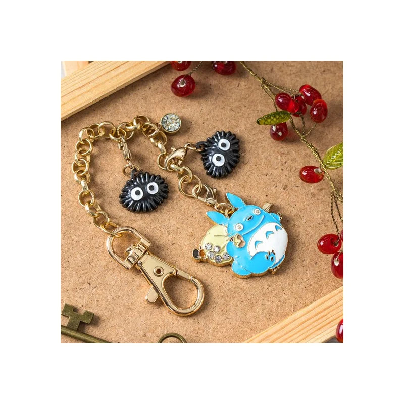 Porte-clés Totoro bleu et Noiraudes – Studio Ghibli – Métal émaillé