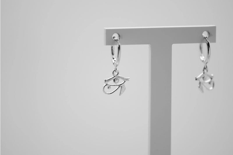 Boucles d’Oreilles Œil d’Horus en Argent 925 – Créoles Égypte Antique