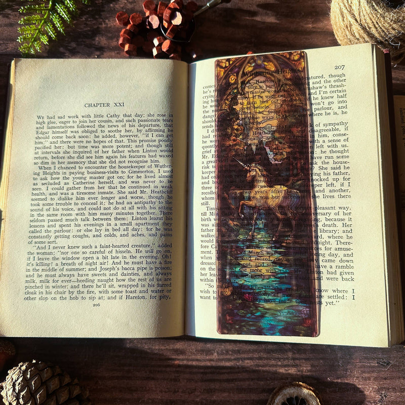 Marque-page effet vitrail « Licorne & Château enchanté »