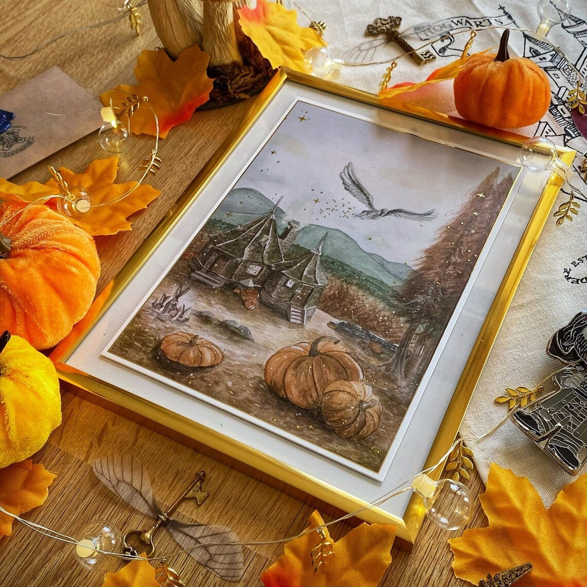 Illustration A5 Cabane du Gardien & Créature Ailée – Affiche enchantée